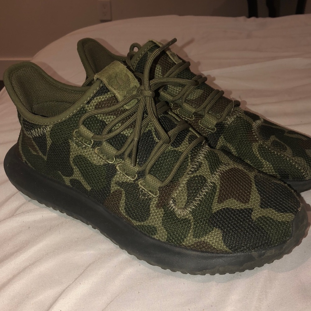 Adidas shoes size 7y